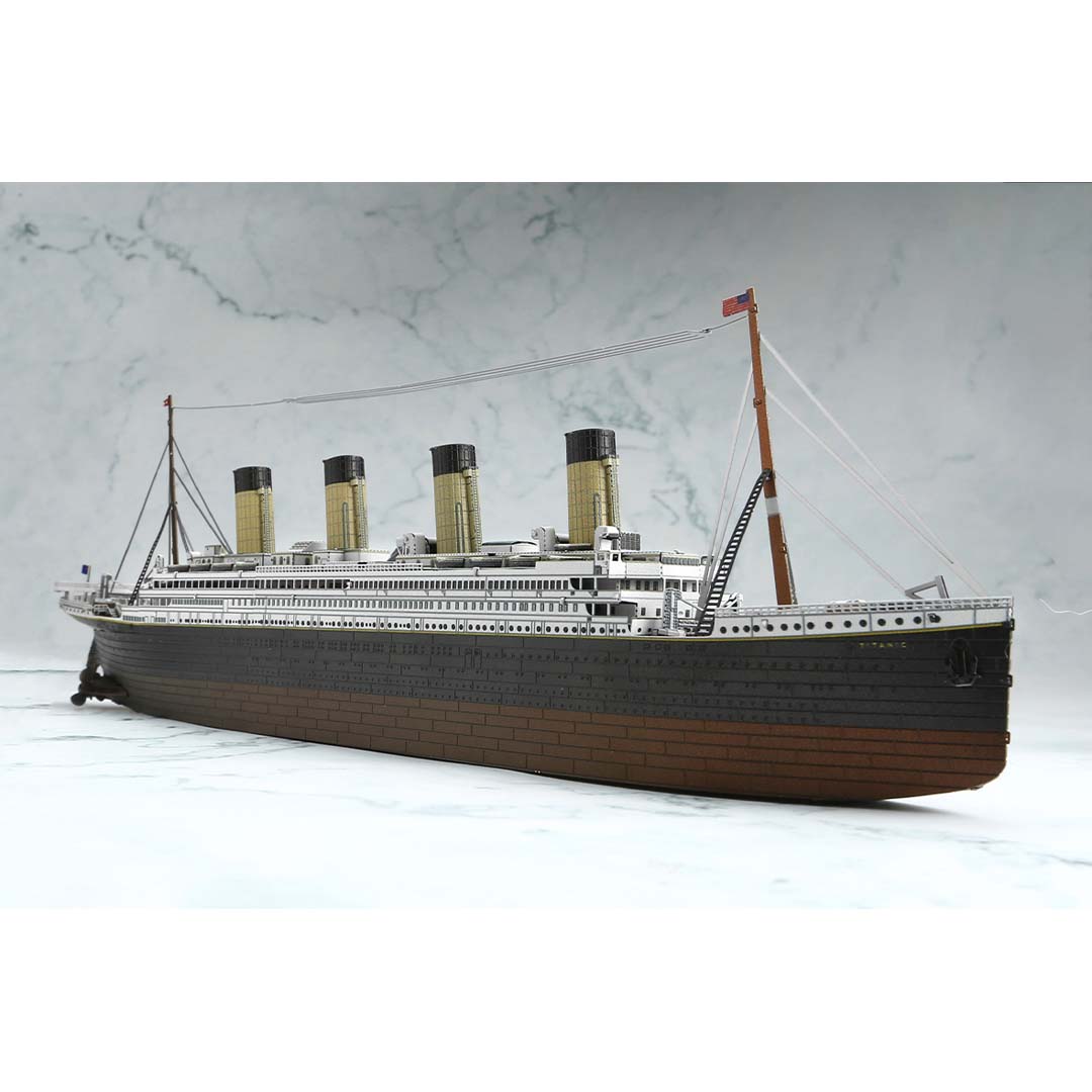 Metal Earth: Premium Series RMS Titanic